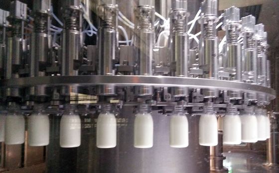 स्टेनलेस स्टील 48000 BPH दूध भरने की मशीन